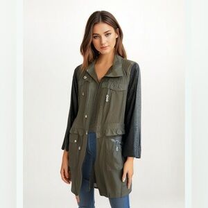 Betsy Johnson hooded parka -faux leather sleeves